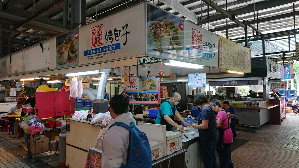 Fw: [食記] 高雄 龍華市場 東慶北堂烤包子
