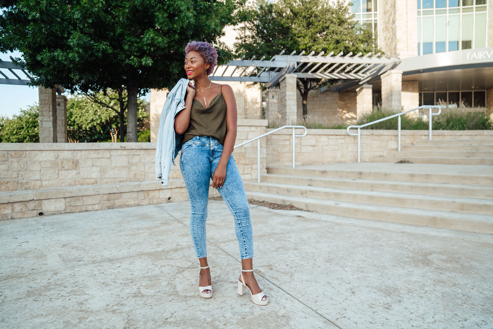 how to style denim in the summer