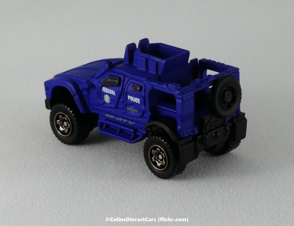 Matchbox Jungle OshKosh M-ATV – Sammlerfahrzeug 1:64 – Blau (70/100)