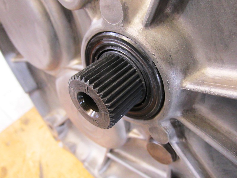 Transmission Input Shaft Splines with Thin Coat Of Moly-60