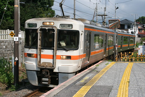 JR Central 313 series (3000s, 1st ver) in Arao.Sta, Ogaki, Gifu, Japan /July 19, 2020