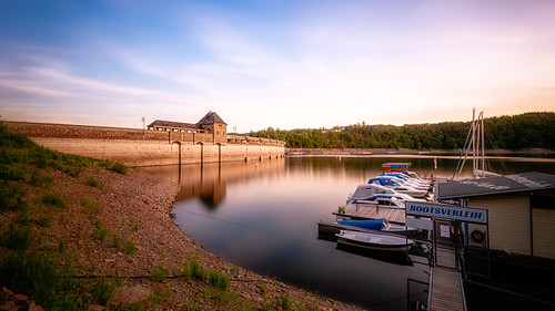 Bootsverleih mit neuem Font by YaYapas, Boat rental with new font
<i>Langzeitbelichtung/Longtime Exposure:
119sec, f/10, B+W ND110</i>d750