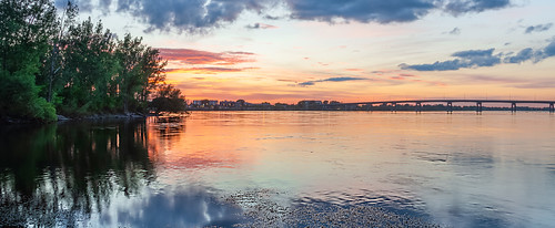saintjeansurrichelieu québec canada sunset river richelieuriver raw hdr photoshopped reflection bridge