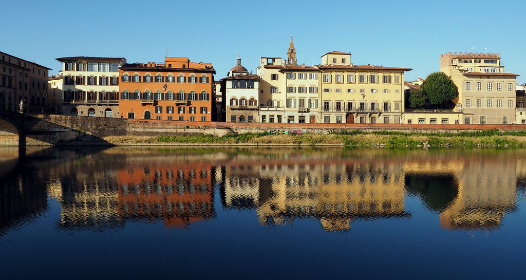 Firenze, Lungarno Giucciardini | OLYMPUS DIGITAL CAMERA | Flickr