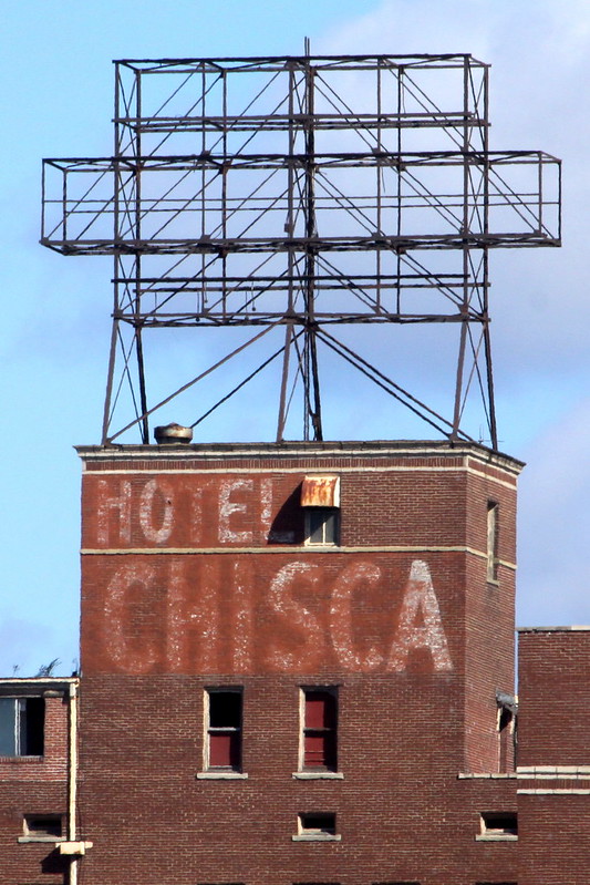 Hotel Chisca ghost sign