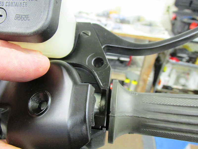 Throttle Cam Cover Tab Fits In Groove Of Throttle Tube To Secure It