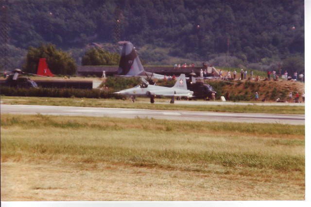 J-3002 Northrop F-5 - Swiss Air Force, and Lockheed Hercules - RAF 177