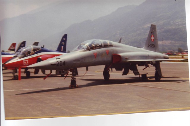 J-3204 F-5 - Swiss Air Force, and 163 Hawk - Royal Air Force