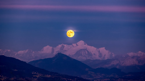 alpes alps coucherdesoleil fullmoon landscapes luna lunallena lune montblanc montagne moon mountain paysages pleinelune puestadesol sunset montaña paisaje