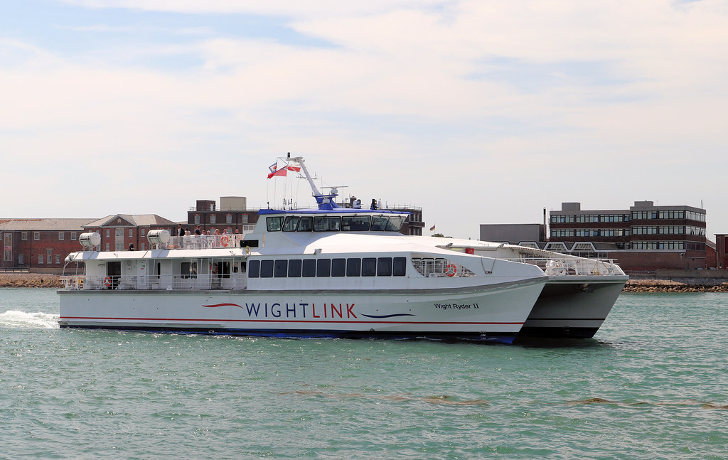 wightlink catamaran ryde to portsmouth