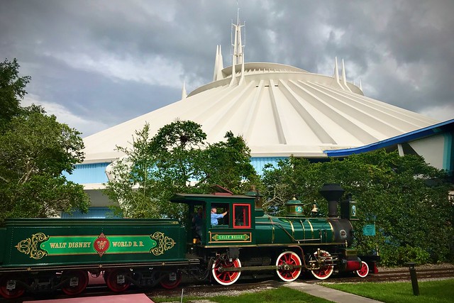 Space Mountain & Walt Disney World Railroad - Magic Kingdom