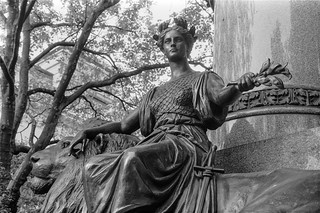 Britannia, Field Marshal Lord Clyde, statue, Baron Carlo Marochetti, Waterloo Place, Westminster, London  87-6c-55-positive_2400