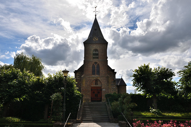 Sint-Dionysiuskerk of Rozenkerk, Asselt.
