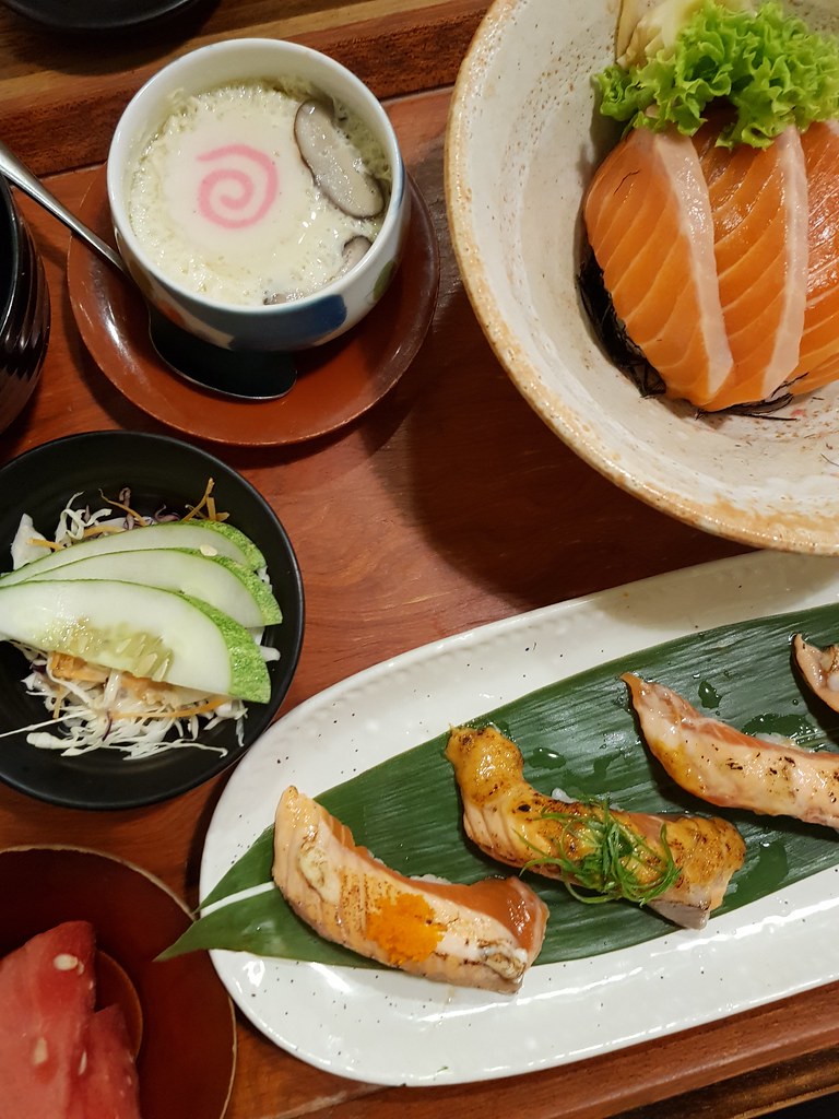 新サーモンセット Shin salmon teishoku rm$28 @ 新壽司 Shin Zushi Bar USJ10