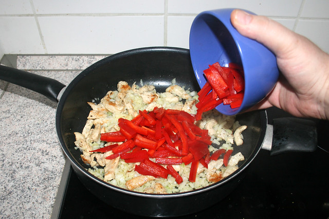 12 - Add pepper stripes / Paprikastreifen hinzufügen