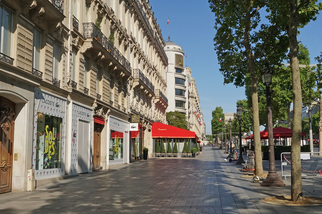 champs elysées paris