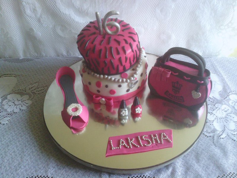 Cake from Shapes n Cakes by Jeewa