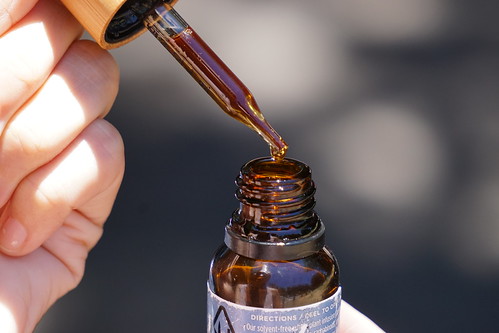 How To Use CBD Oil To Treat VOCAL TREMOR