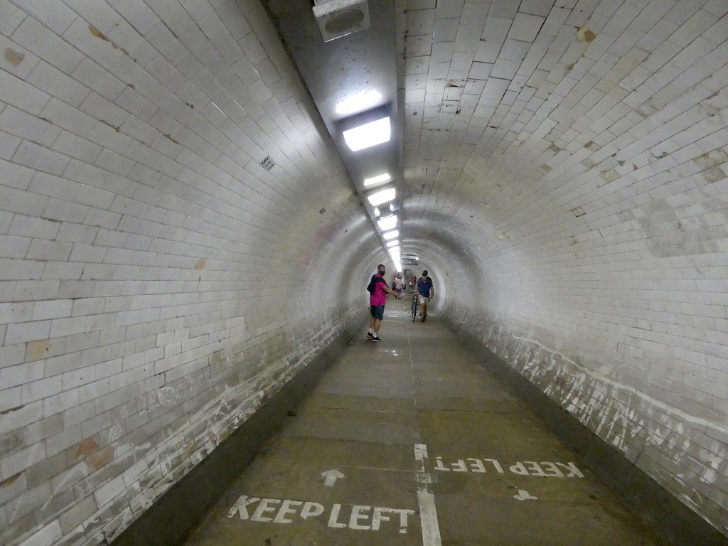 Greenwich foot tunnel 