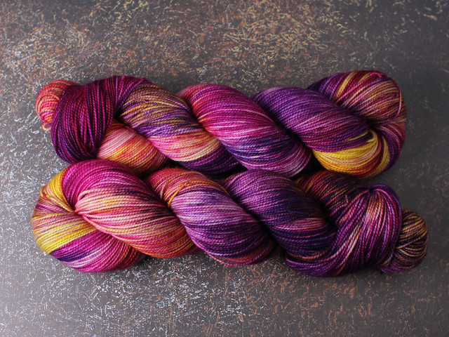 Favourite Sock – pure Merino 4 ply/fingering weight wool superwash hand dyed yarn 100g – Iris 2
