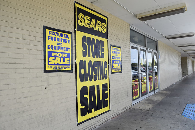 Historic 1950s Sears store is closing in Houston