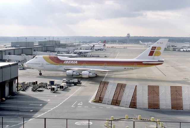 EC-DLD Iberia Boeing 747-256B makes a rare visit at London Gatwick on a charter flight