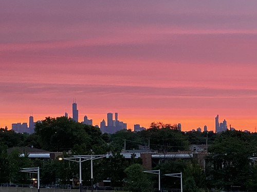 summer july 2020 chicago illinois downtown sunrise