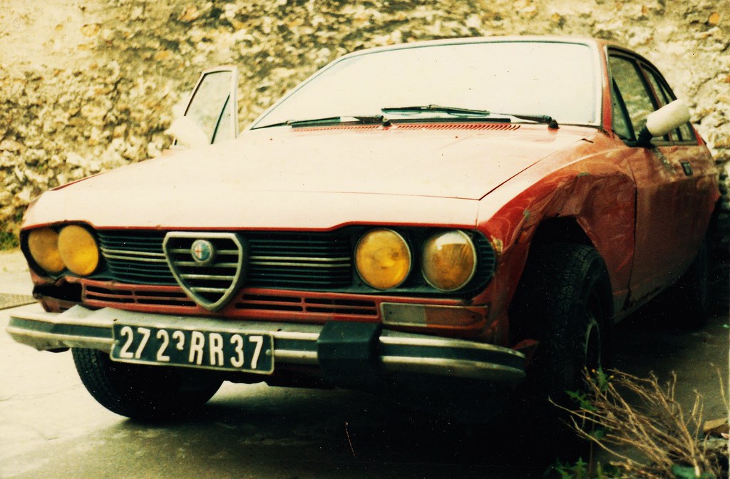 Alfa Romeo Alfetta GTV 1978 Montgeron (91 Essonne) 1987a