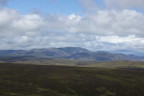 aberdeenshire scotland scottishhighlands highlands cairngorms mountain hills mountkeen glen landscape topic