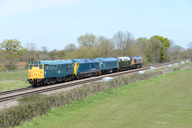 2016-05-04_133218 66757, D213, D182, 50035 and 5580 at Langley Burrell (2)