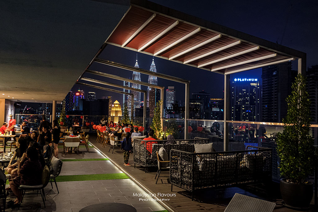 Dinner with KL View: Rooftop 25 Bar & Lounge, Hilton Garden Inn