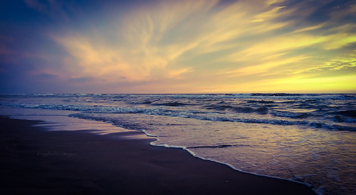sunset sea sky beach water mood skies sundown shoreline zandvoort stoletheshow photoshopexpress iphoneography kingfisherimages goldenhour
