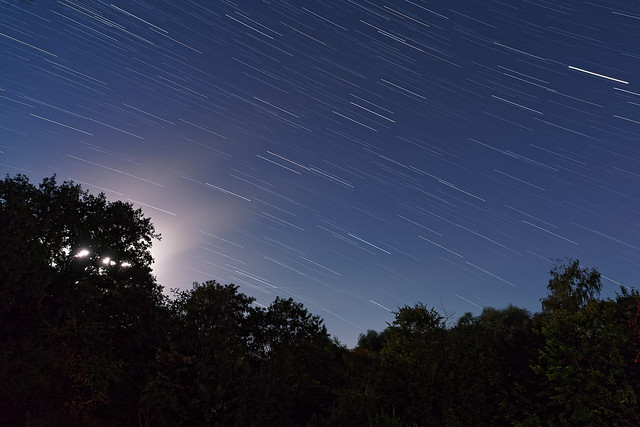 startrails_over_the_mill