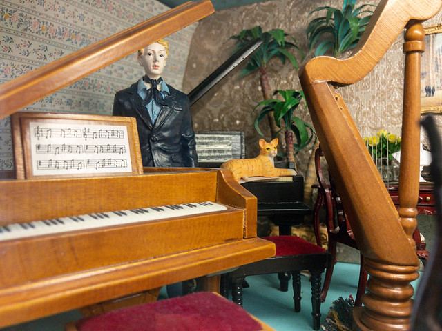 “Piano and Harp” - Dollhouse scene