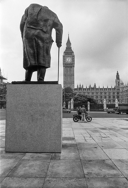 Churchill, statue, Big Ben, Westminster, 1987 87-8m-01-positive_2400