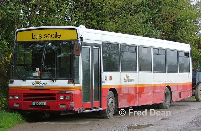 Bus Éireann AD 18 (94-D-3018).