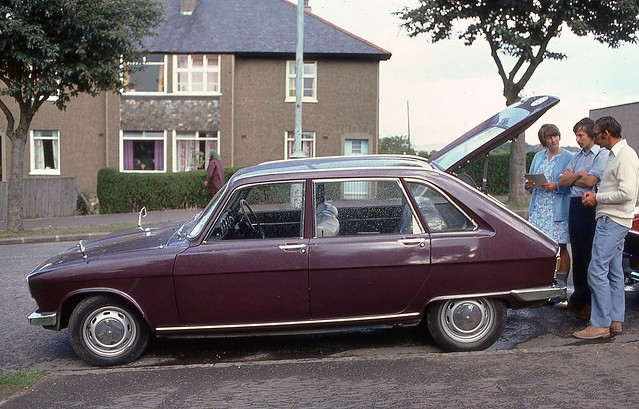 Family car - Renault 16
