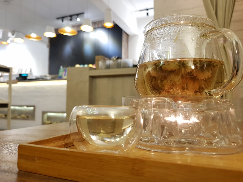 秋茶 (薰衣草+洋甘菊) Autumn (Lavender + Chamomile) Tea rm$12 @ Jemi Cafe KL Taman Danau Desa