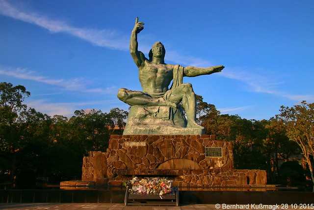 Asien, Japan, Kyushu, Präfektur Nagasaki, Nagasaki, Friedenspark Nagasaki, Statue des Friedens