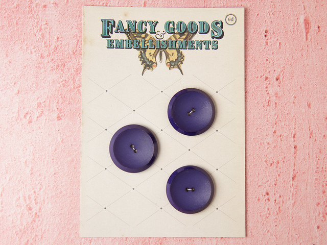 Set of 3 vintage large dark blue plastic buttons – 30mm