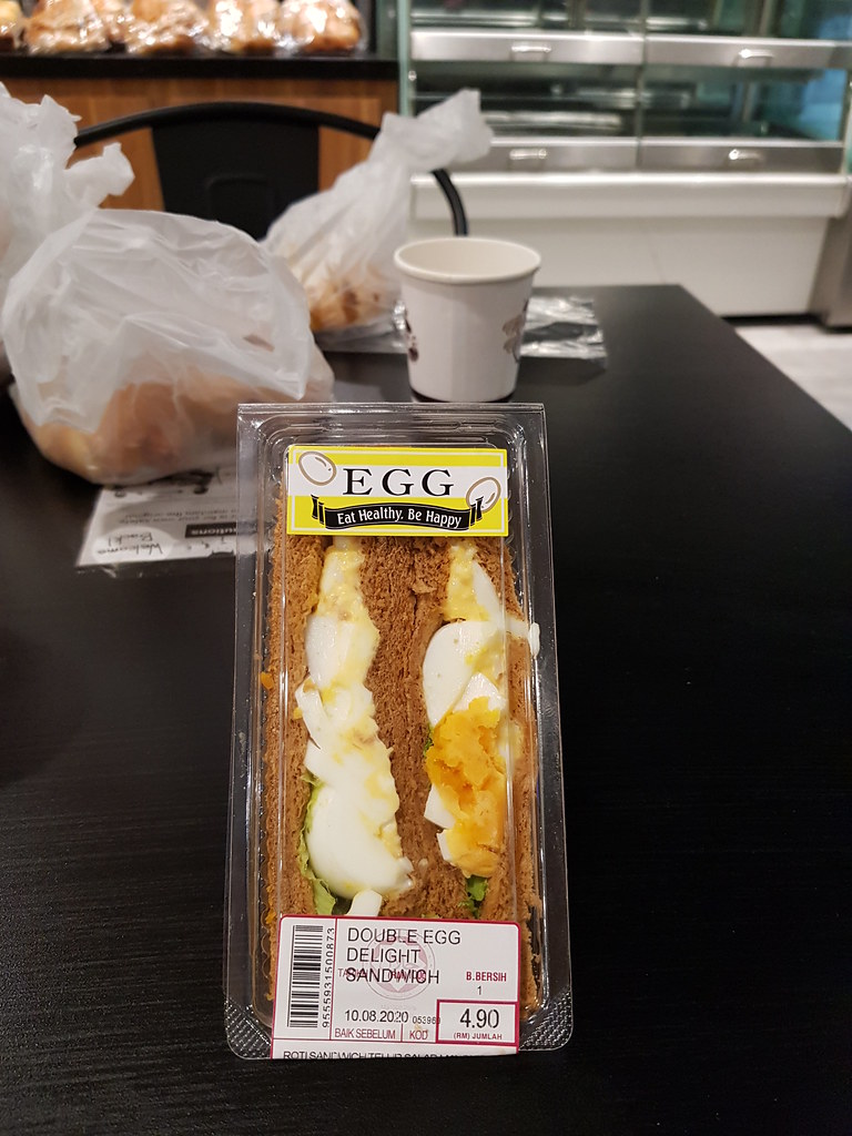 雙蛋三文治 Double Egg Sandwich rm$4.50 & "拉"咖啡 Kopi tarik rm$1.90 @ Kedai Kopi in Aeon Big bakery cafareria, Subang Jaya SS15