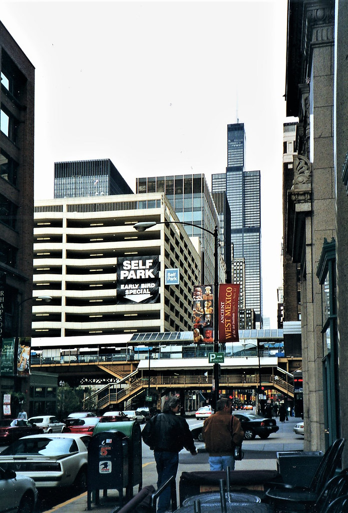 Station on Chicago’s Loop transit system | Station on The Lo… | Flickr