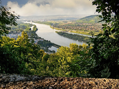 leopoldsberg hill vienna wien austria europe danube water österreich view river landscape