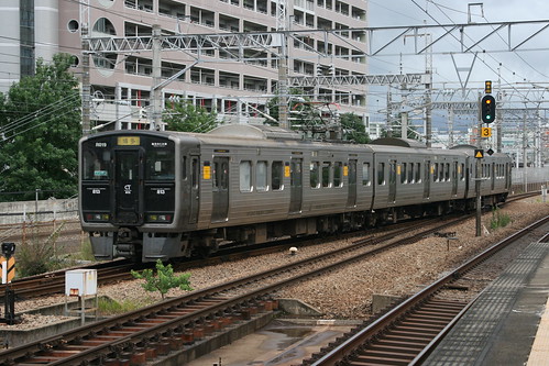 JR Kyusyu 813 series(4th ver.) in Yoshizuka.Sta, Fukuoka, Fukuoka, Japan /Aug 10, 2020