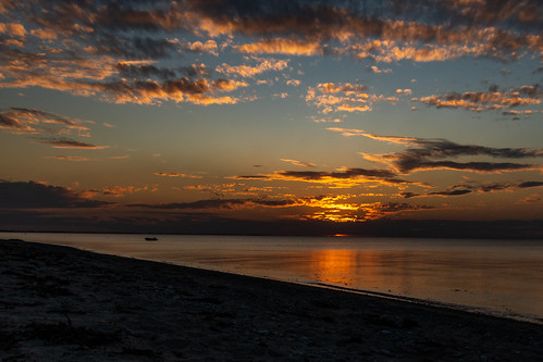 Last sunlight by viofemme, Danish beach impression
This year we spend our holidays in Denmark. It was a relaxing time! This is