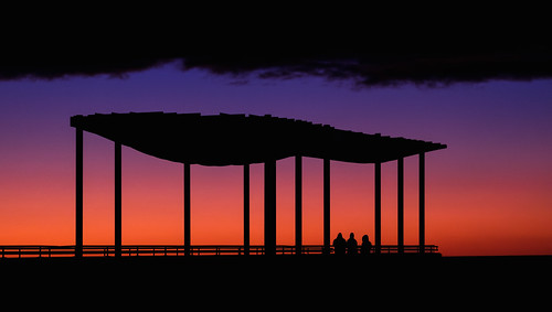 xe3 hawkesbay newzealand silhouette ankh napier dawn viewingplatform sky sunrise clouds caldwell fujifilm light