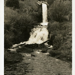 [IDAHO-B-0240] Soda Creek - Soda Creek Falls &lt;b&gt;Image Title:&lt;/b&gt; Soda Creek - Soda Creek Falls

&lt;b&gt;Date:&lt;/b&gt; c.1950

&lt;b&gt;Place:&lt;/b&gt; Soda Creek, near Soda Springs, Idaho

&lt;b&gt;Description/Caption:&lt;/b&gt; 21 Soda Creek Falls, Soda Springs, Idaho

&lt;b&gt;Medium:&lt;/b&gt; Real Photo Postcard (RPPC)

&lt;b&gt;Photographer/Maker:&lt;/b&gt; Wesley Andrews

&lt;b&gt;Cite as:&lt;/b&gt; ID-B-0240, WaterArchives.org

&lt;b&gt;Restrictions:&lt;/b&gt; There are no known U.S. copyright restrictions on this image. While the digital image is freely available, it is requested that &lt;a href=&quot;http://www.waterarchives.org&quot; rel=&quot;noreferrer nofollow&quot;&gt;www.waterarchives.org&lt;/a&gt; be credited as its source. For higher quality reproductions of the original physical version contact &lt;a href=&quot;http://www.waterarchives.org&quot; rel=&quot;noreferrer nofollow&quot;&gt;www.waterarchives.org&lt;/a&gt;, restrictions may apply.