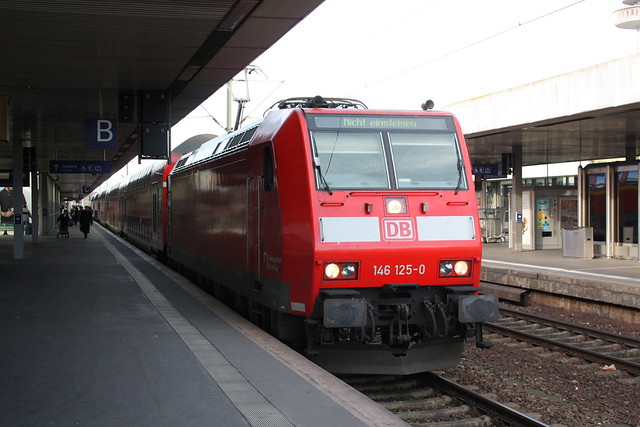 DB: 146 125-0 in Hannover Hbf