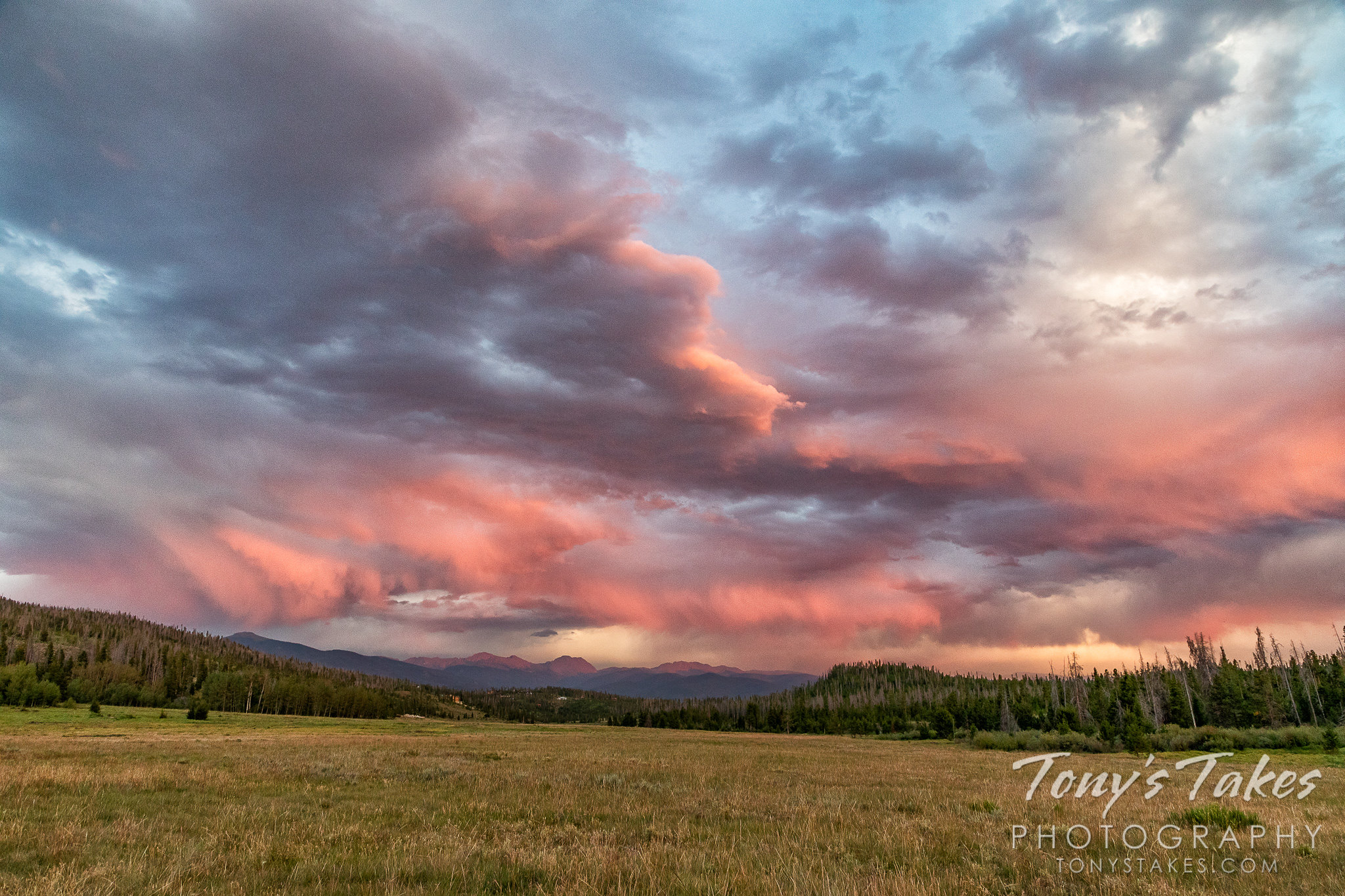 Sunset in the high country creates pastel colored scene