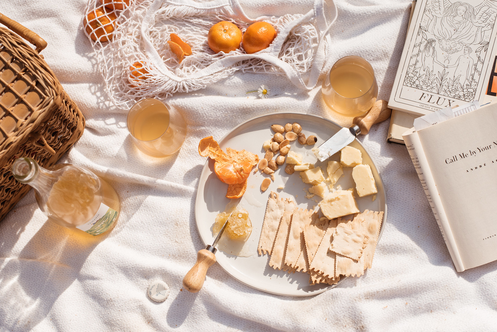 orange wine and cheese plate picnic on juliettelaura.com